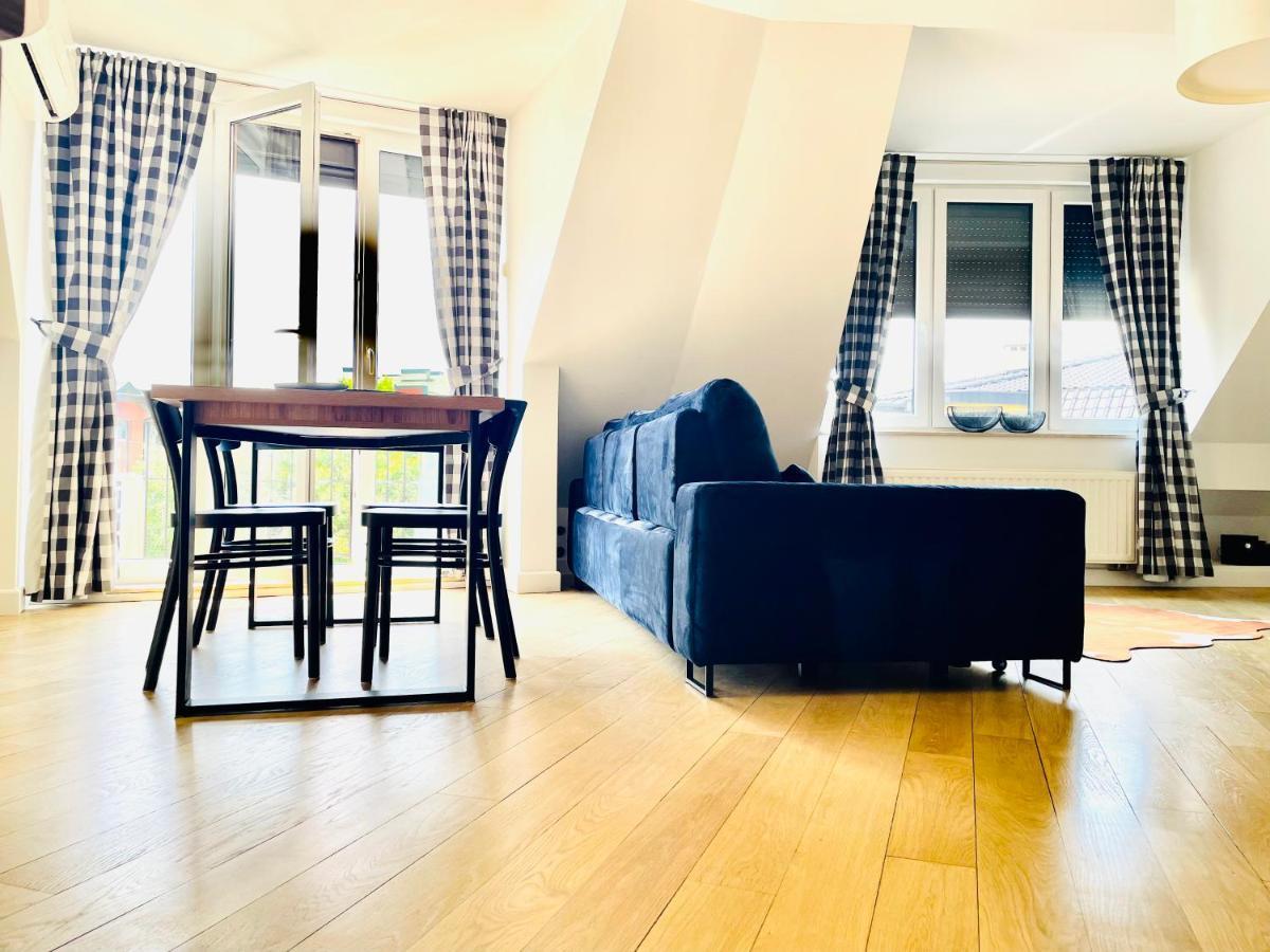 Villa Piano Apartments Warsaw Piaseczno Jozefoslaw Bagian luar foto